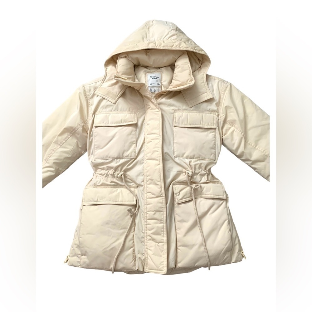 Abercrombie & Fitch Air Cloud Mid Puffer in Cream. Size Small. Like New. - Picture 6 of 10
